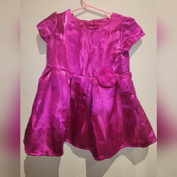 Dress Formal 12 to 18 months.